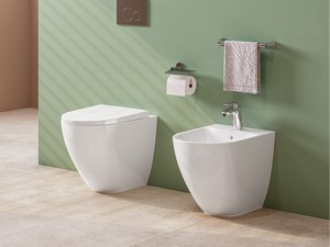 Stand-WC Dakar 58 cm spülrandlos wandbündig Weiß glänzend